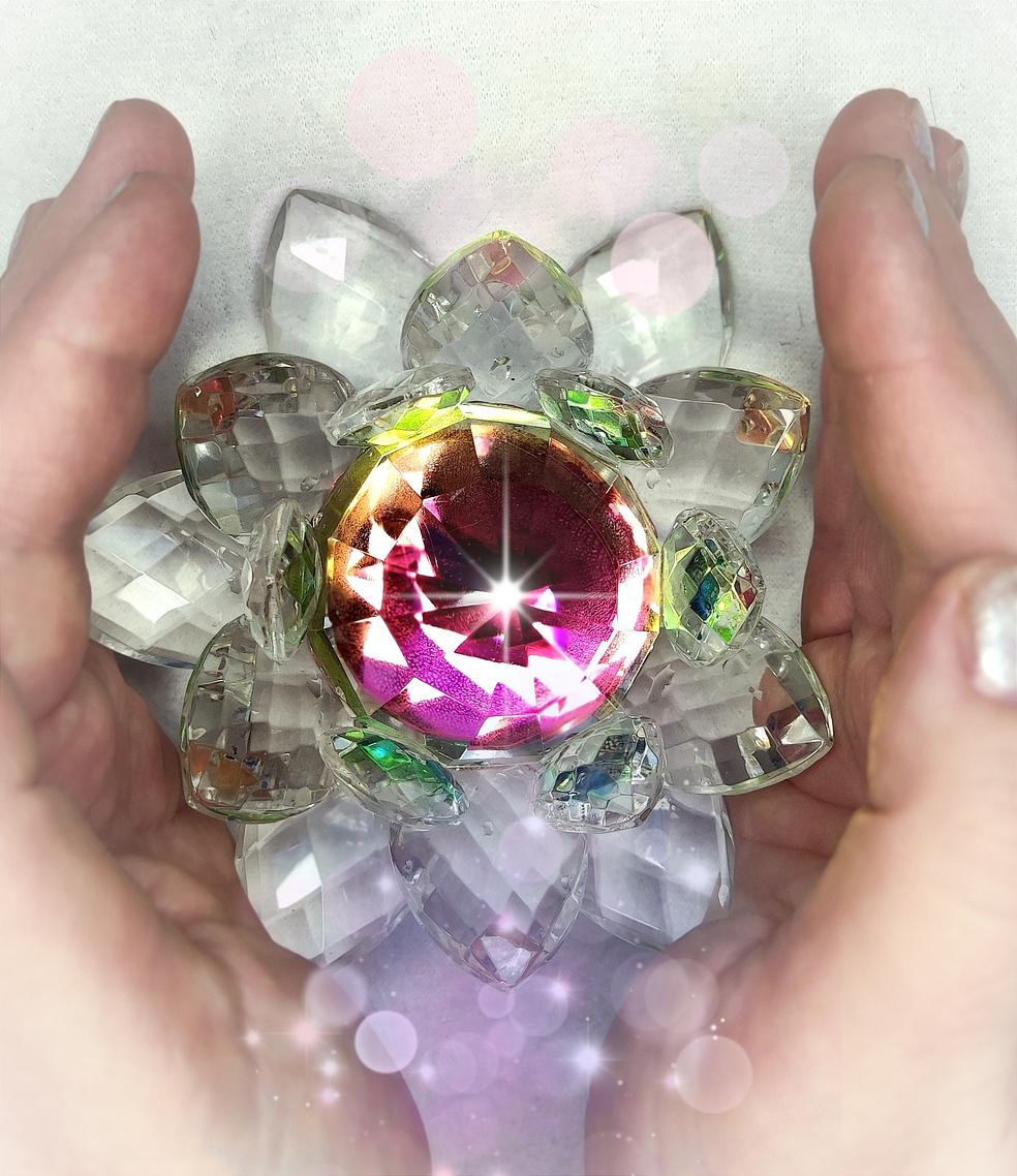 Kuukauden energiat - Joulukuun kollektiivinen etäenergiahoito ja Tarot-tulkinta by Valaistu Huone